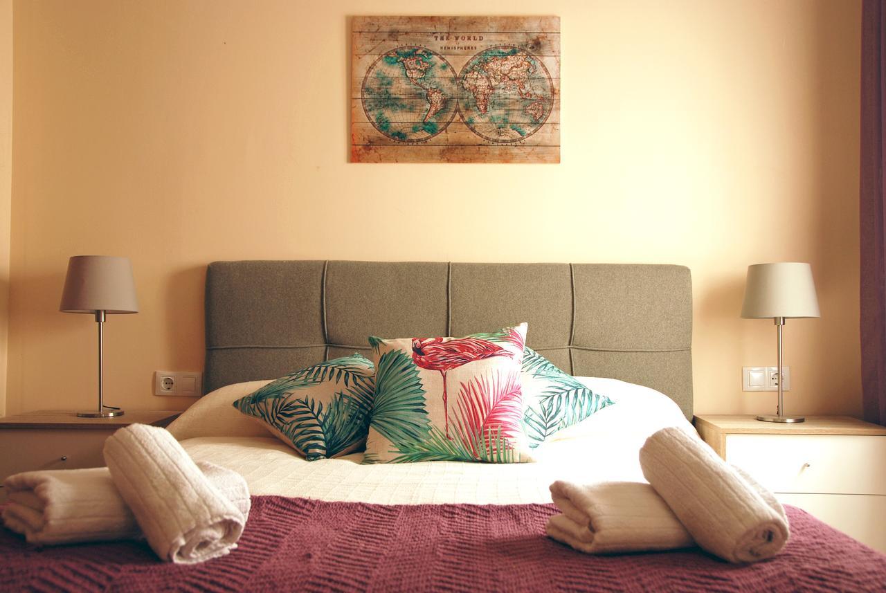 Apartamentos La Caleta De Cadiz Luaran gambar