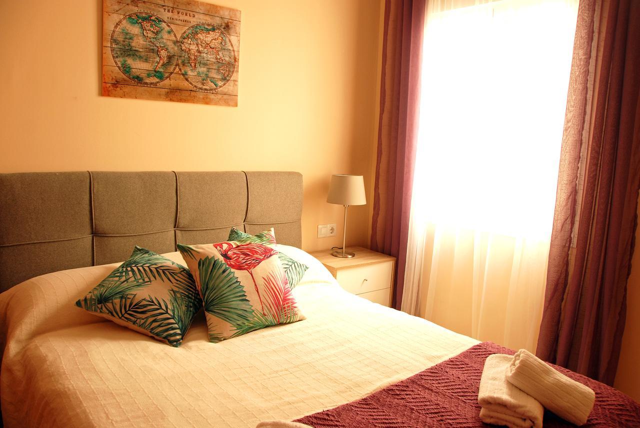 Apartamentos La Caleta De Cadiz Luaran gambar