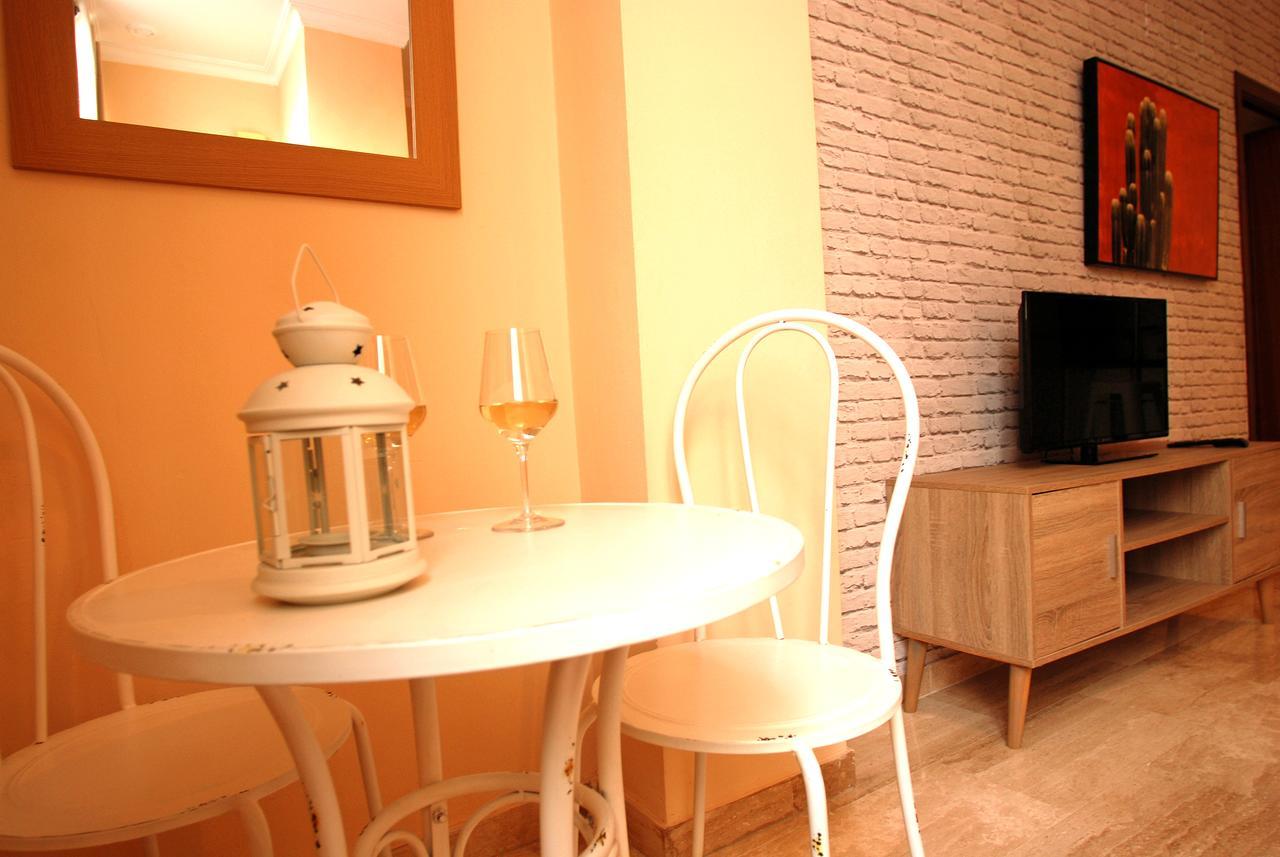 Apartamentos La Caleta De Cadiz Luaran gambar